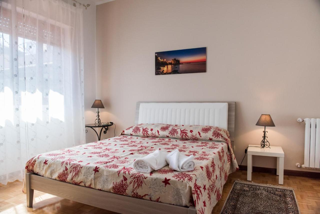 아치카스텔로 La Castellese B&B 외부 사진