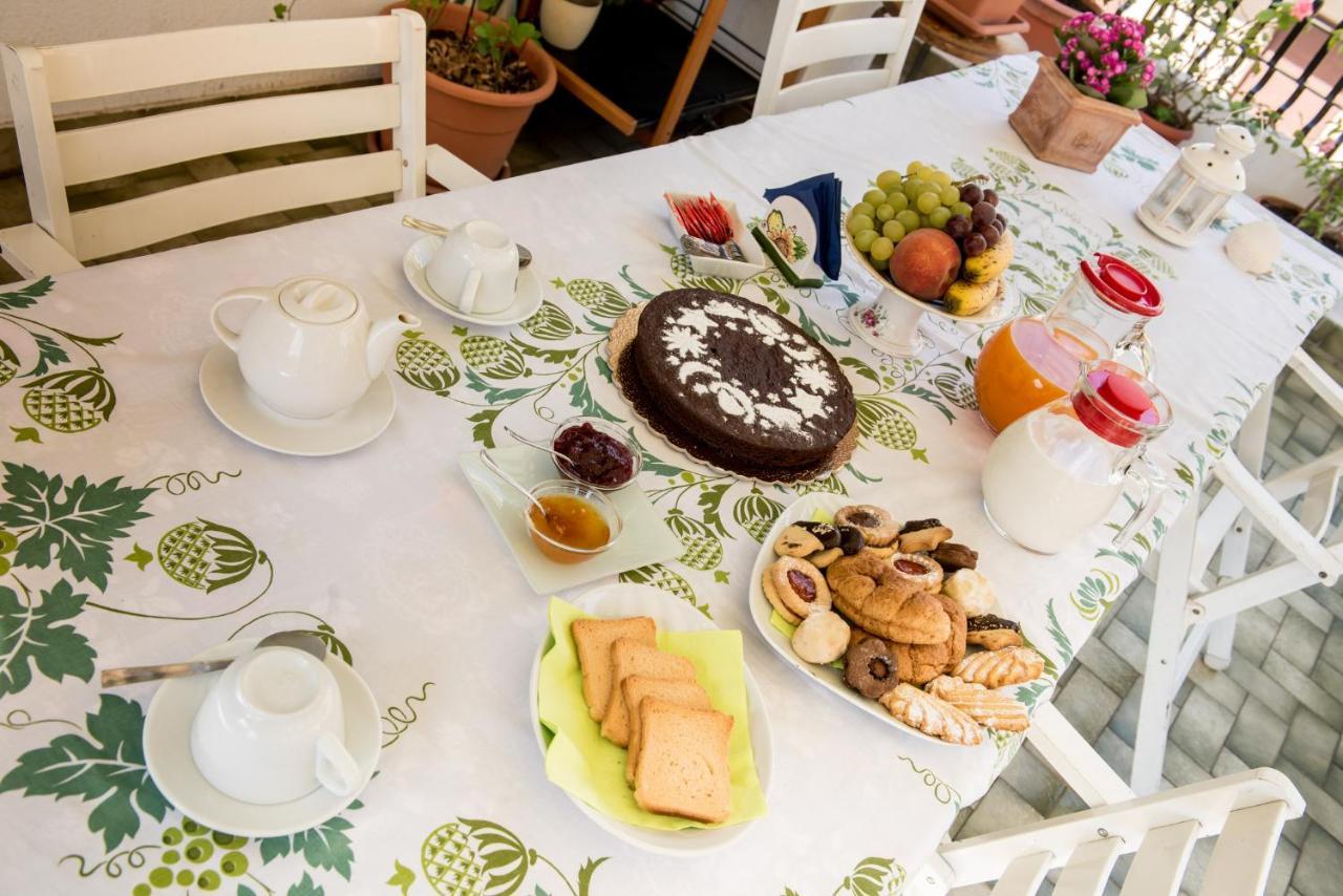 아치카스텔로 La Castellese B&B 외부 사진