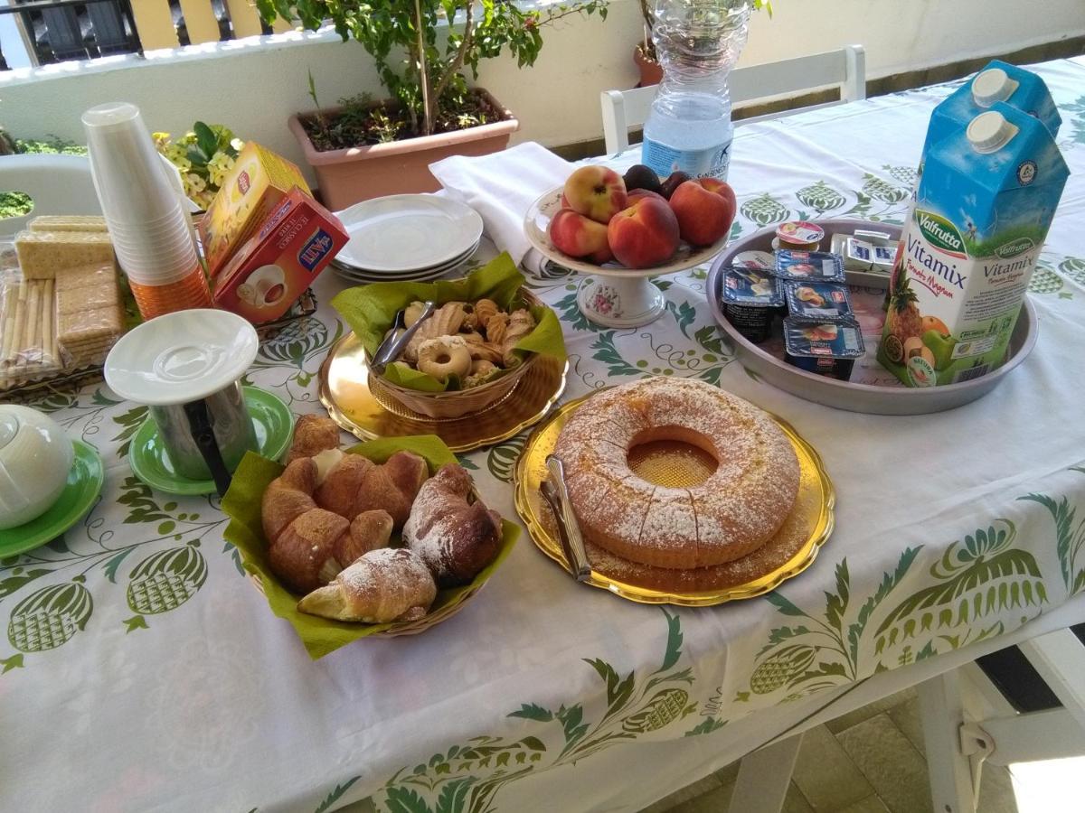 아치카스텔로 La Castellese B&B 외부 사진