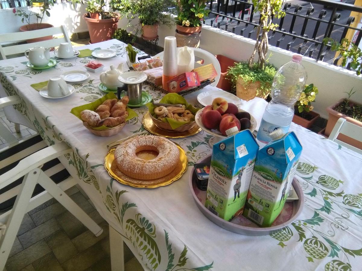 아치카스텔로 La Castellese B&B 외부 사진